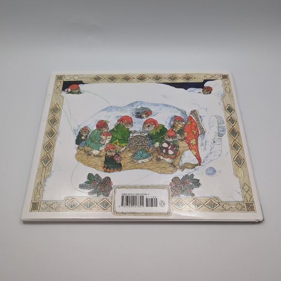 3/$10 Animal's Santa Book By Jan Brett - Picture 2 of 3